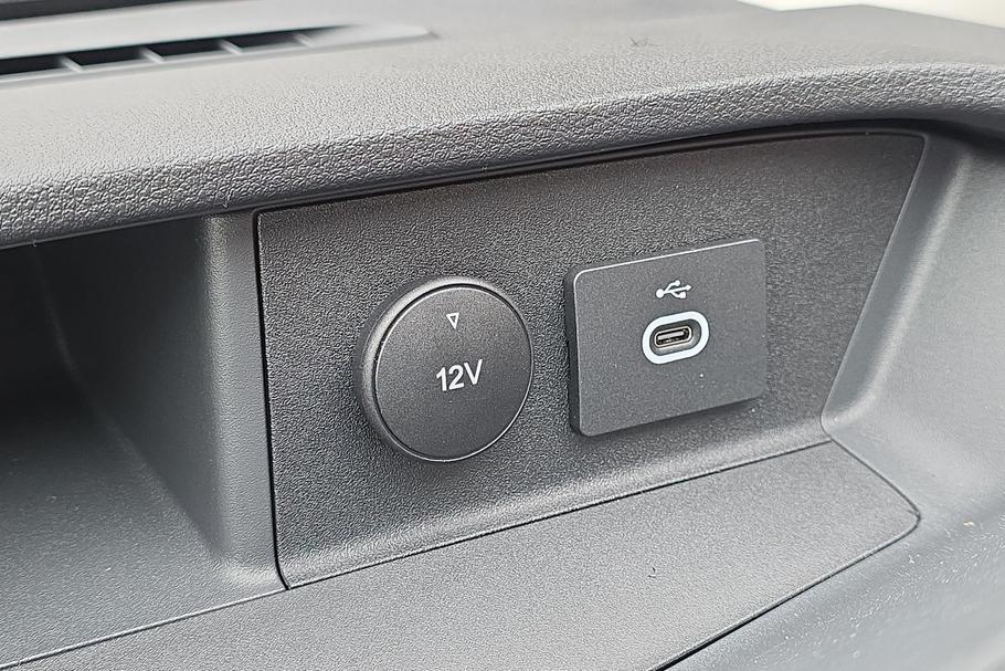 Used FORD TRANSIT MJ75CKP 33