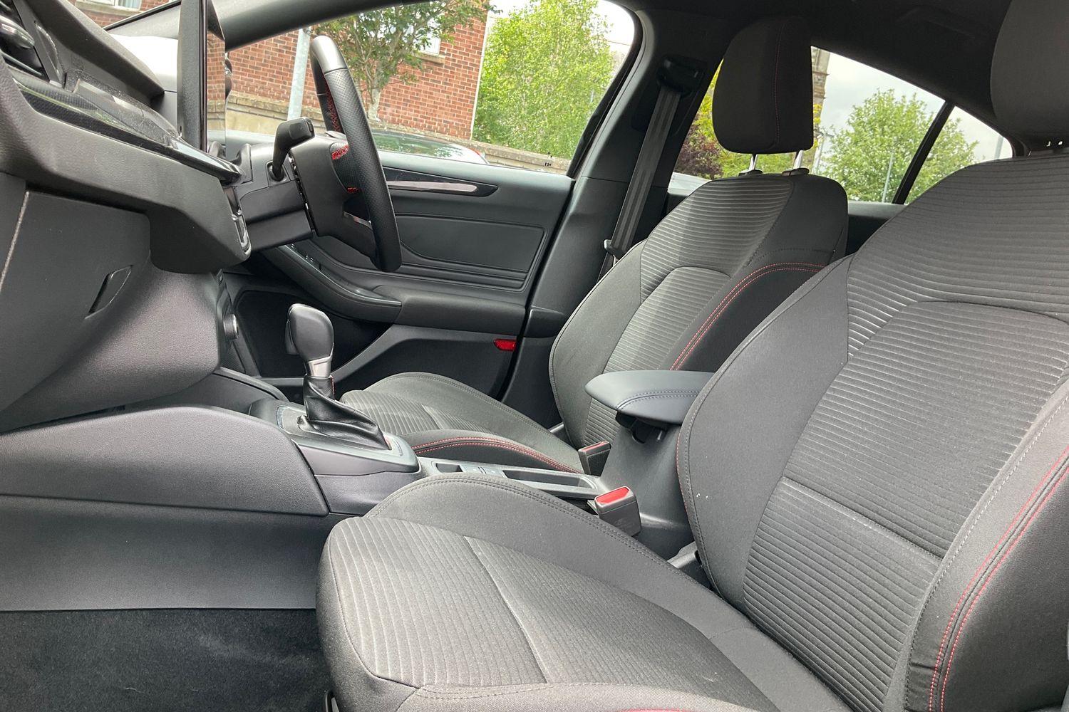 Ford Focus Photo 18