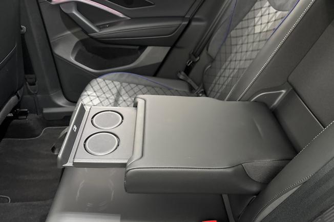 VOLKSWAGEN Tiguan Photo 24