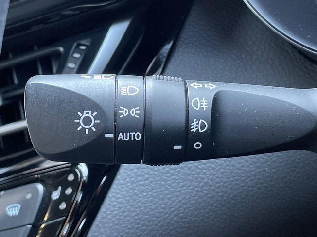 TOYOTA C-Hr Photo 37