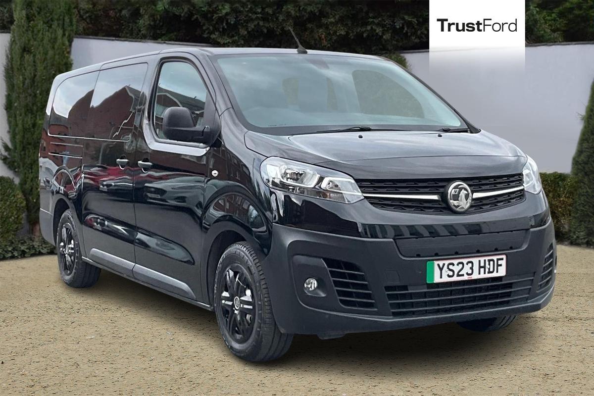 Vauxhall Vivaro Life listing photo