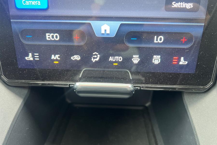 Ford EXPLORER Photo autoimg-d38f5e786d45d7a012dab8bc4bfe2fea68861597.jpg