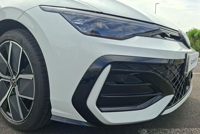 Volkswagen Golf Photo 28