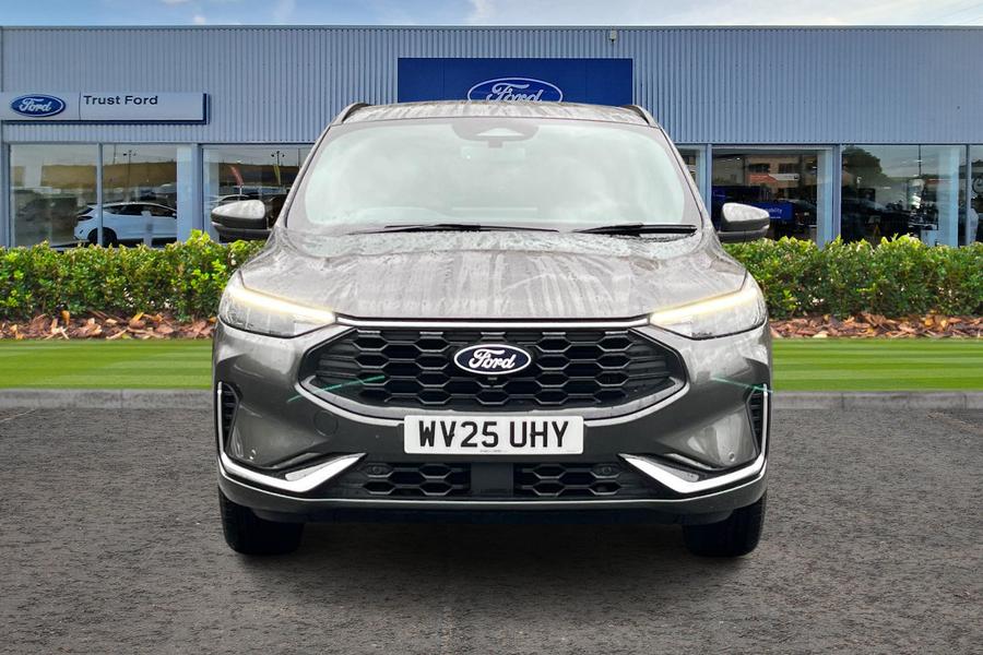 Ford KUGA Photo autoimg-d390c4305f94b48d2ed50d9b3092b0bb940f1761.jpg