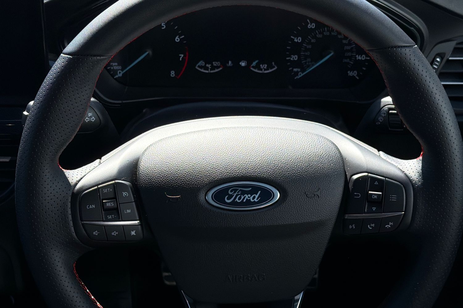 Ford FOCUS Photo 11