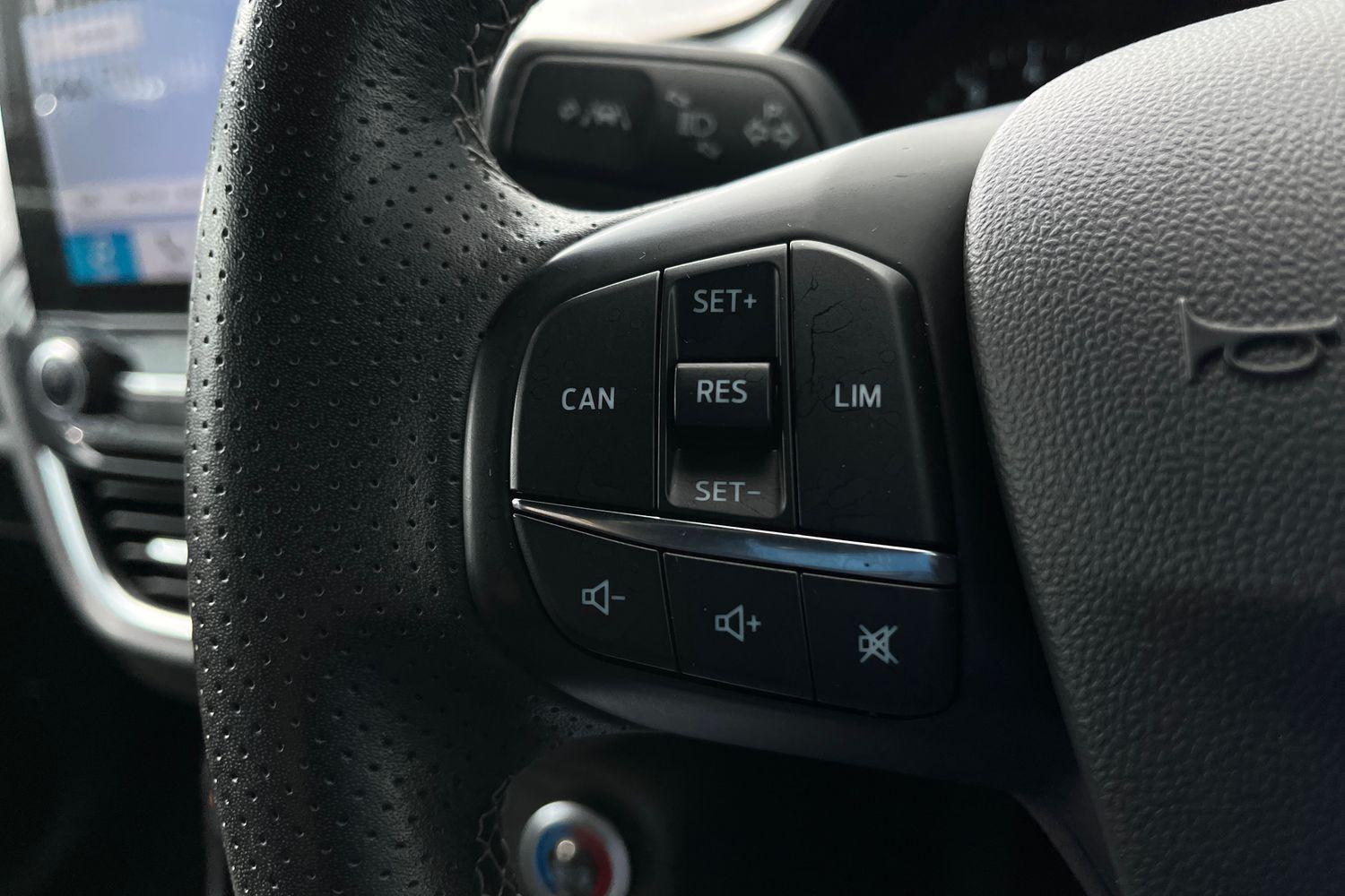 Ford FIESTA Photo 27