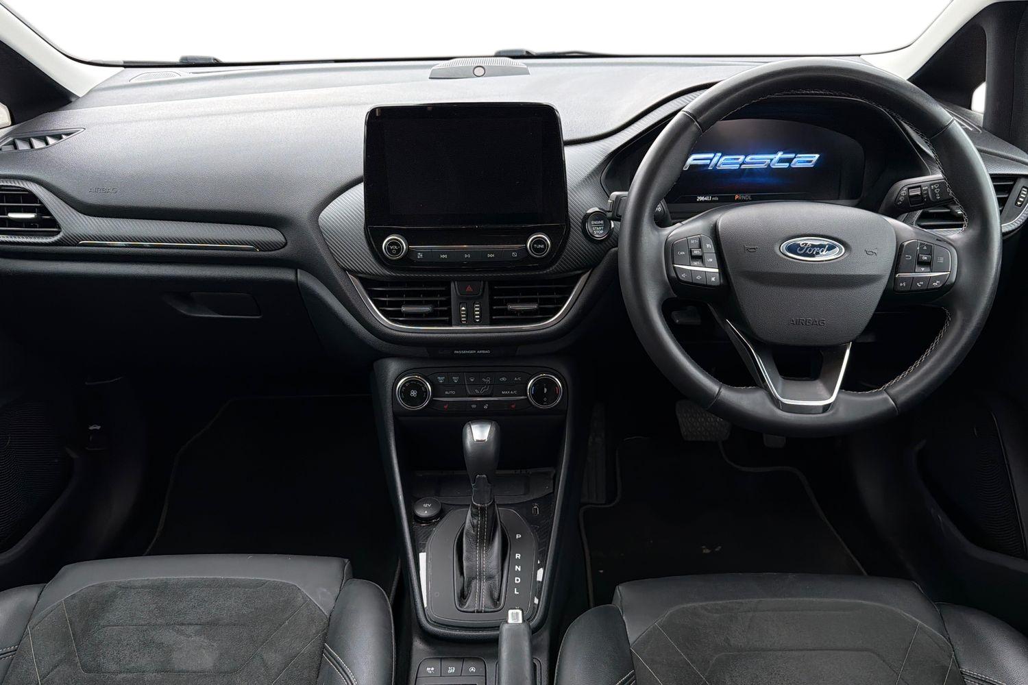 Ford FIESTA Photo 9