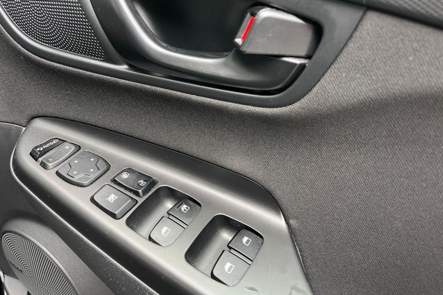 Hyundai KONA Photo autoimg-d397c84eae0d49c18cc737db40d8f4ee1bc3a38f.jpg
