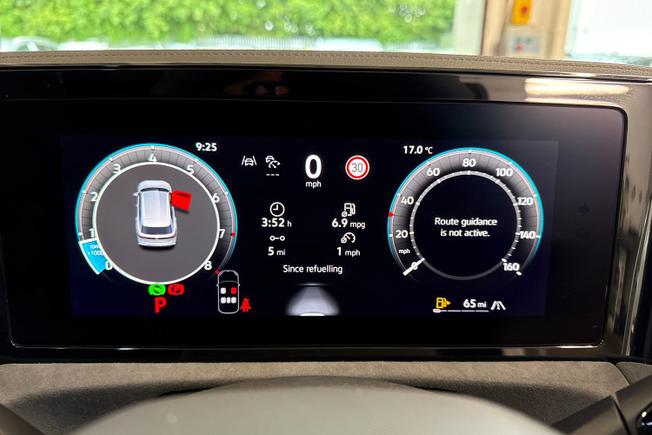 VOLKSWAGEN Tiguan Photo 15
