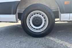 VOLKSWAGEN Crafter Photo 5