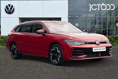 2025 VOLKSWAGEN Passat 1.5 TSI eHybrid 19.7kWh R-Line Estate 5dr Petrol Plug-in Hybrid DSG Euro 6 (s/s) (272 ps) at JCT600