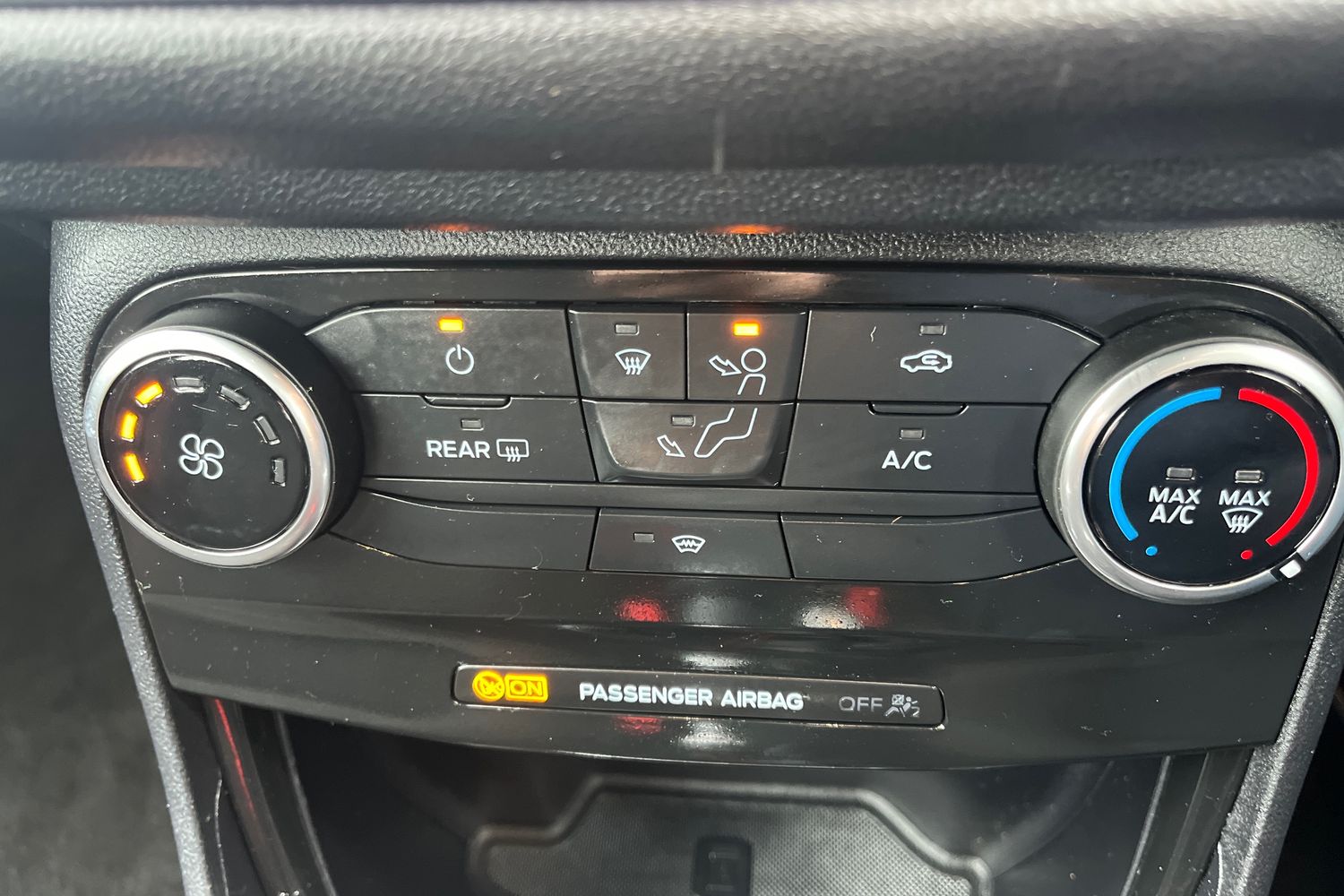 Ford PUMA Photo 26