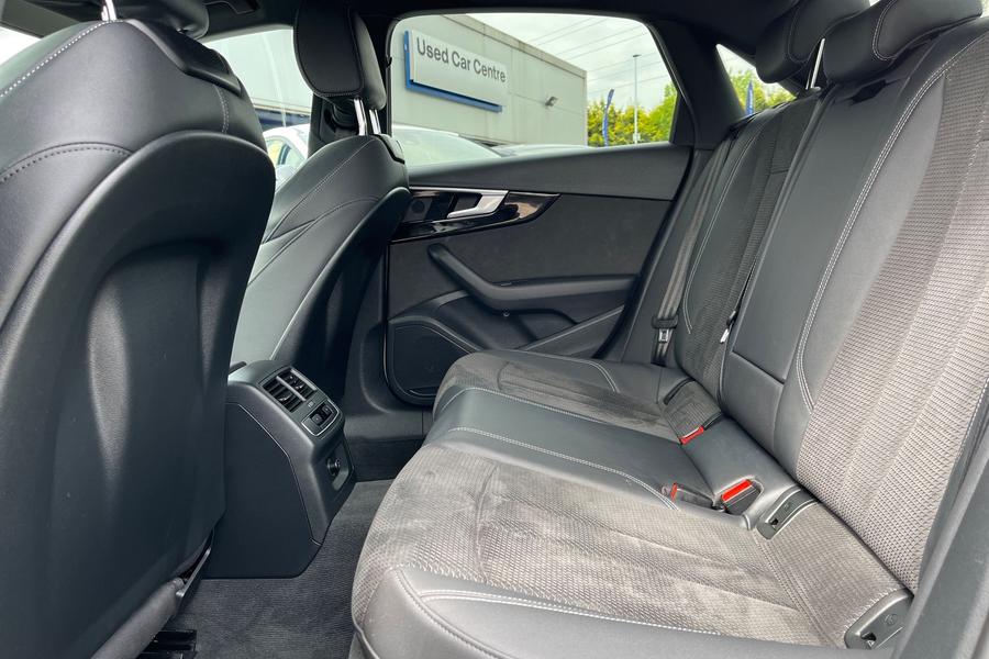Audi A4 Photo autoimg-d3a4765994b7eef993c55e68dab3336cfff7a722.jpg