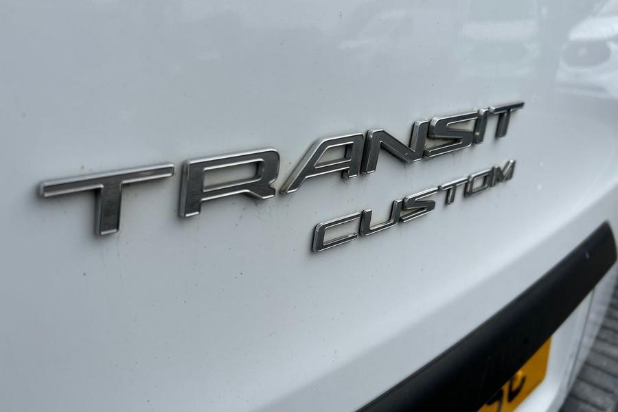 Ford TRANSIT CUSTOM Photo autoimg-d3a5932af45439dcb60e922302d07d46f1b38d50.jpg