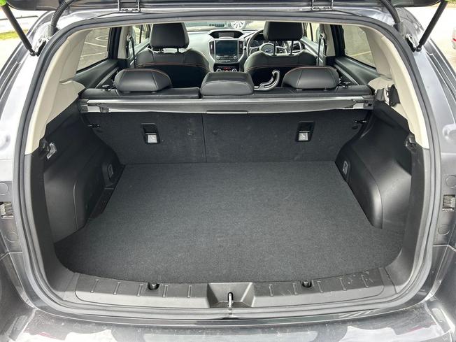 SUBARU Xv Photo 12