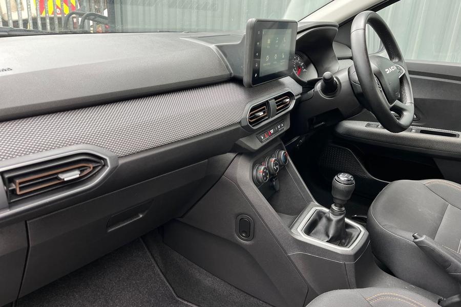 Dacia SANDERO STEPWAY Photo autoimg-d3ae27bfa5d66109b1d42d01052ab906e2b6a856.jpg