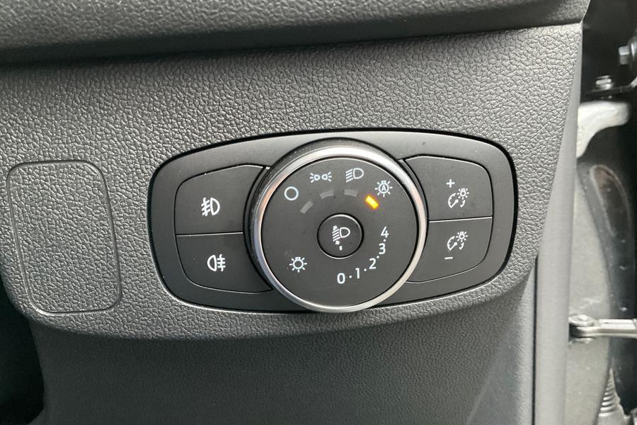 Ford Focus Photo autoimg-d3b51c0c588dd0b54a242fbd35c8a2f7f2422f54.jpg