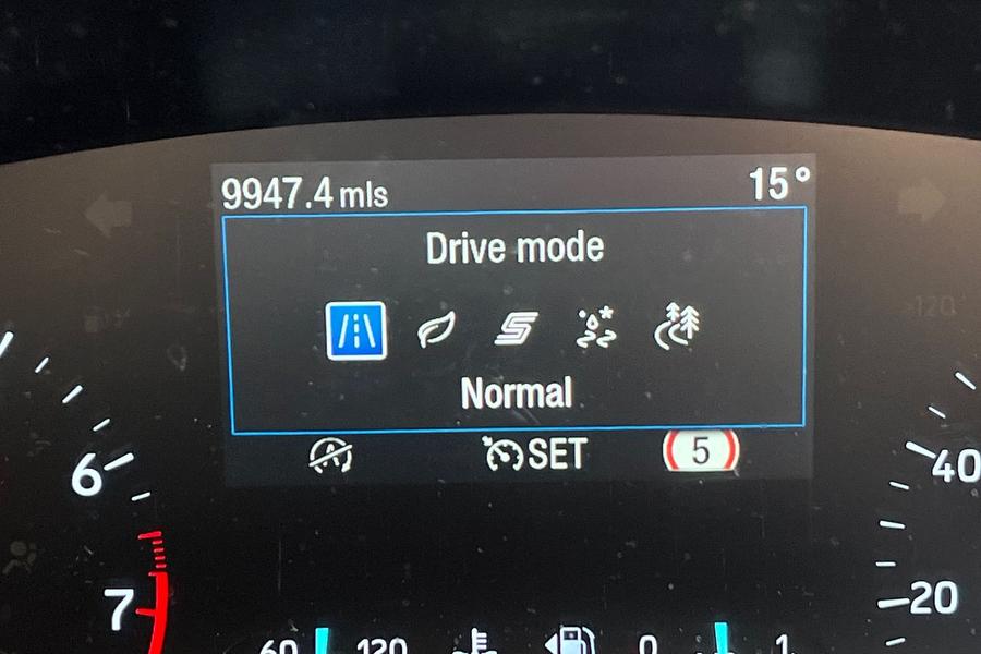 Ford FOCUS Photo autoimg-d3b5ca2565064e923cf514825f005fb8489a5cca.jpg