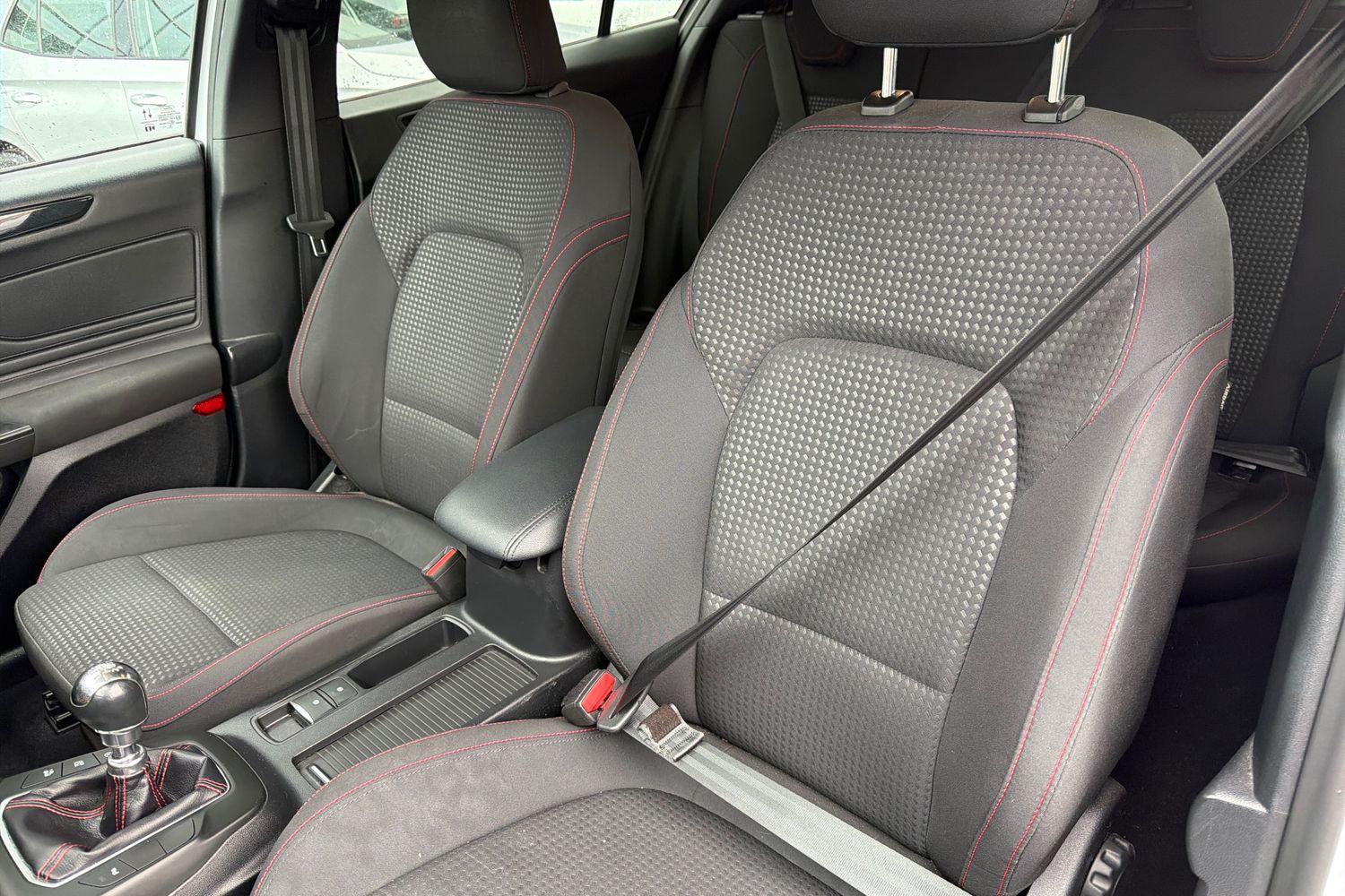 Ford Focus Photo 18