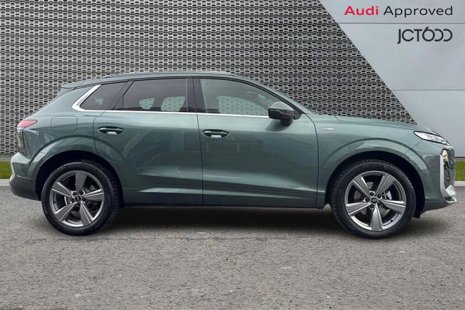 Audi Q3 Photo 4