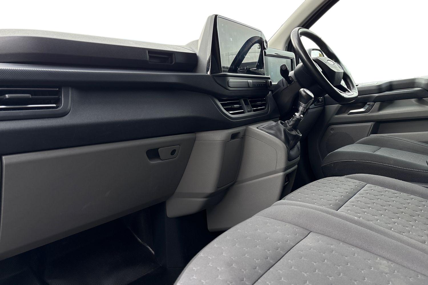 Ford TRANSIT CUSTOM Photo 2