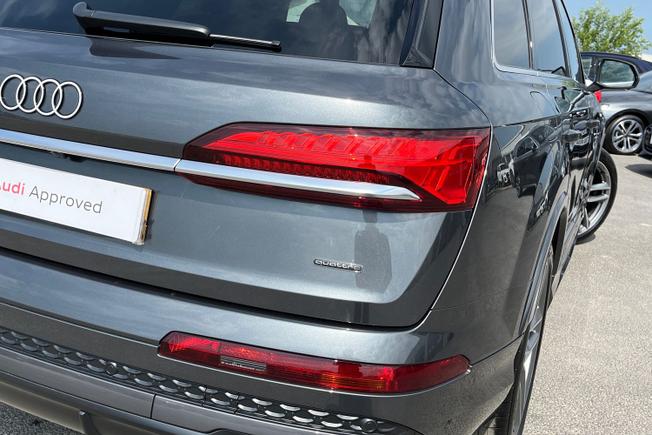 Audi Q7 Photo 18