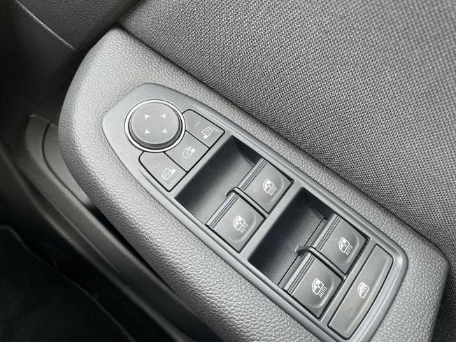 RENAULT Clio Photo 29