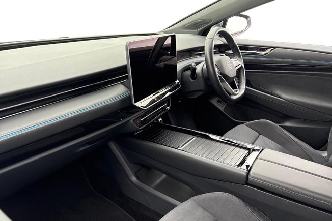 VOLKSWAGEN Id.7 Photo 2