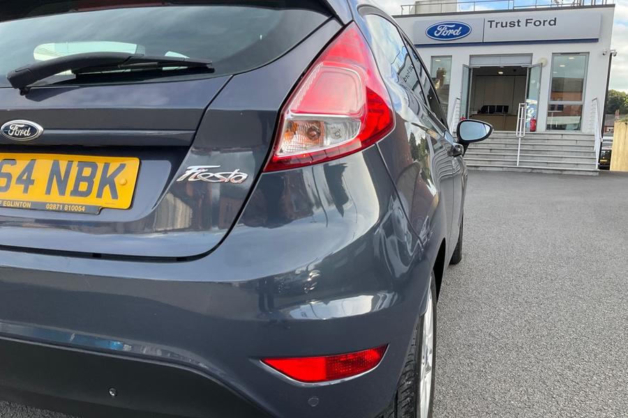 Ford FIESTA Photo autoimg-d3c394c294cd2f8823494d7cc232b7871a0af332.jpg