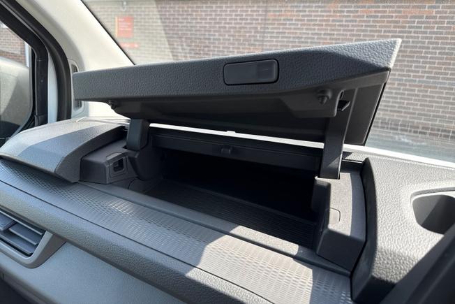 VOLKSWAGEN Transporter Photo 27