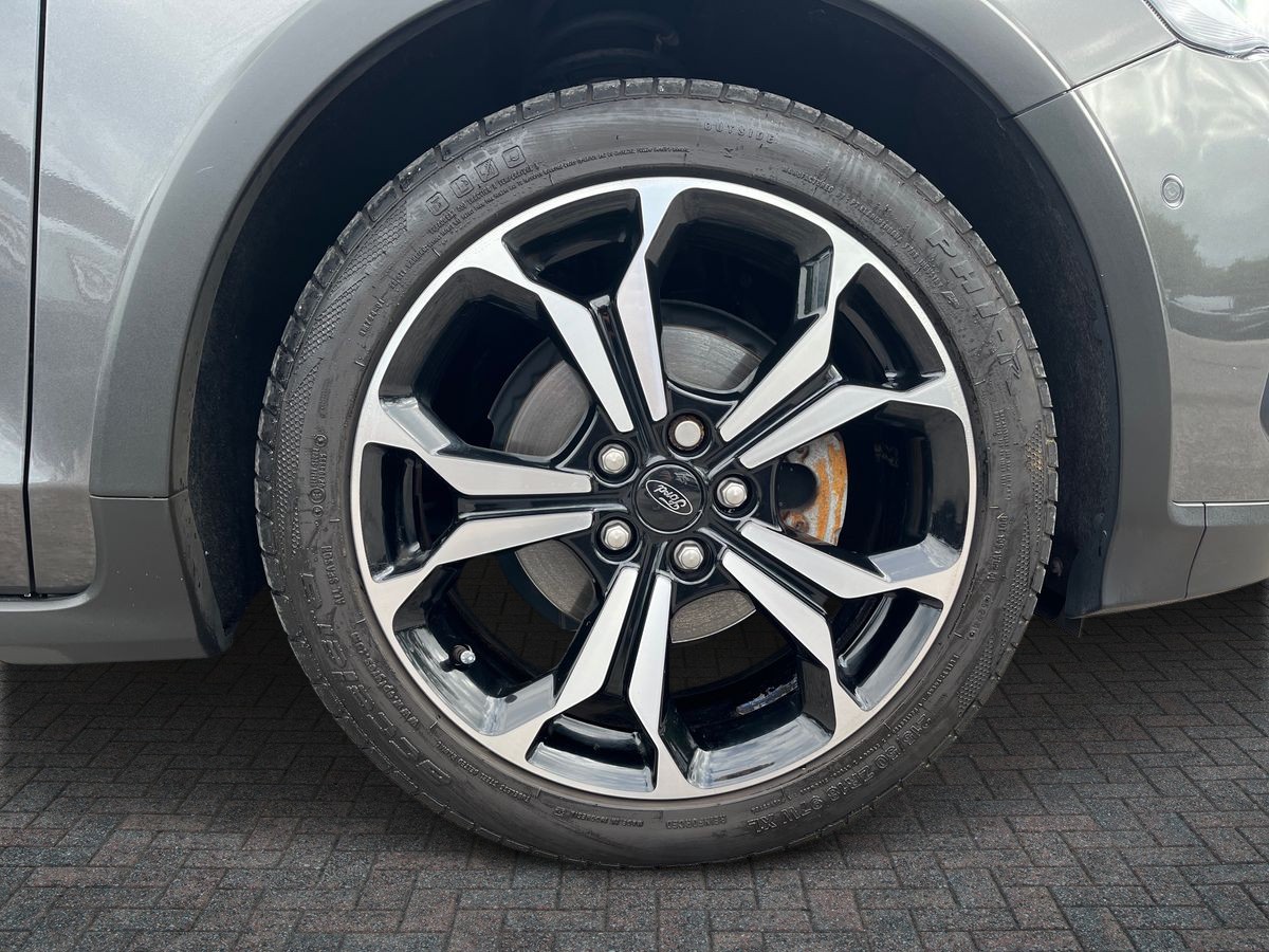Ford Focus Photo 8