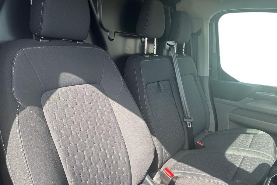 Used Ford TRANSIT CUSTOM SW26GWZ 11