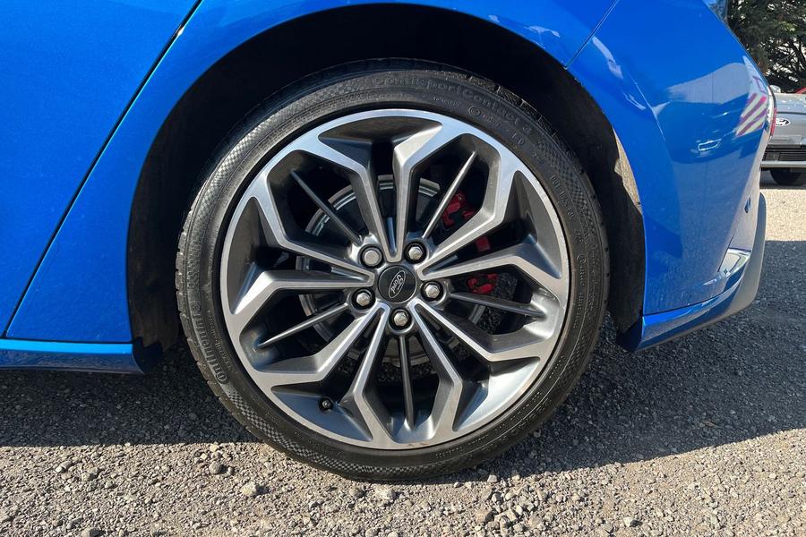 Ford FOCUS Photo autoimg-d3ca4f895faa53bf91ff44844c81a6a8ca02dfca.jpg