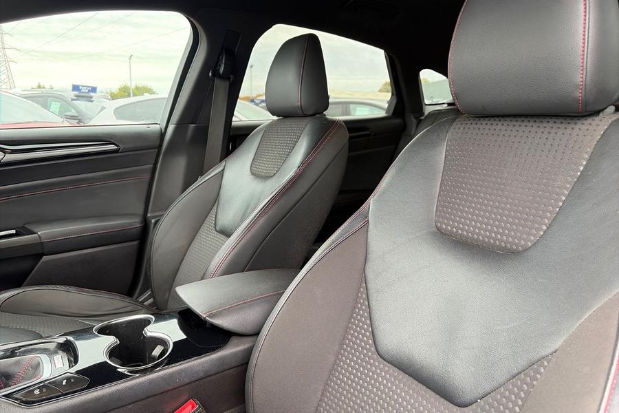 Ford MONDEO Photo autoimg-d3cd6bff0d4ac90ebf7952f97aec54a70d713ff9.jpg