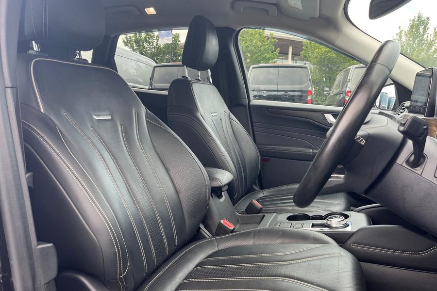 Ford KUGA Photo autoimg-d3d130b70d2cc694b4fcdbfdeec74c4af52a1422.jpg