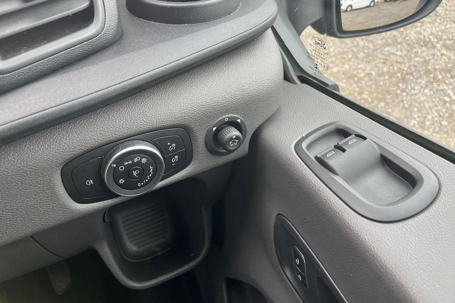 Used FORD TRANSIT WO23EKK 36