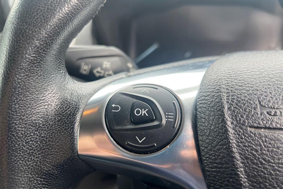 Used FORD TRANSIT CONNECT HR19NKT 35