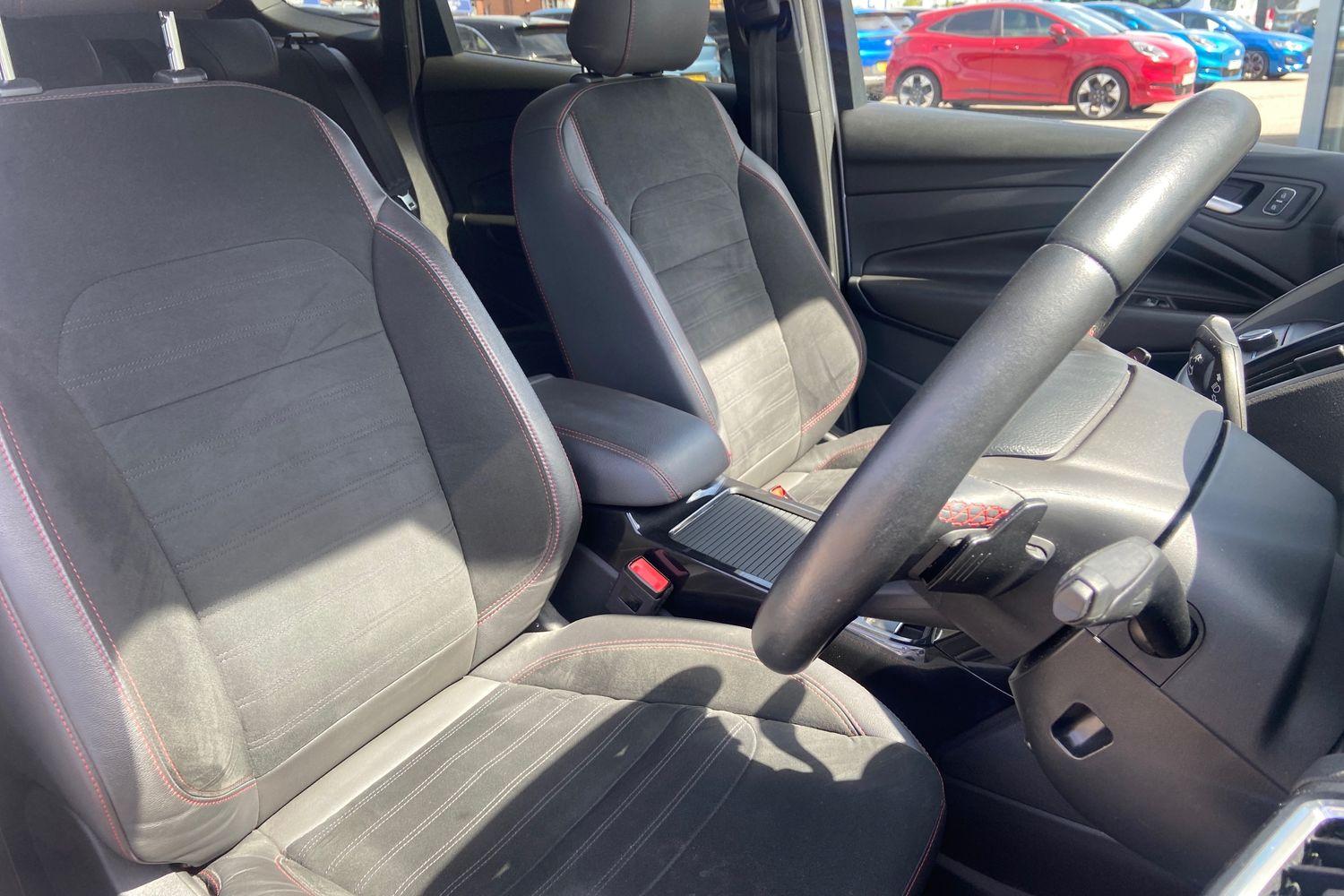 Ford Kuga Photo 16