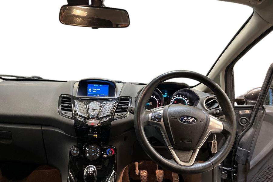 Ford FIESTA Photo autoimg-d3da308deb2234ca773fc5ec7bf1742ee9c81e1c.jpg