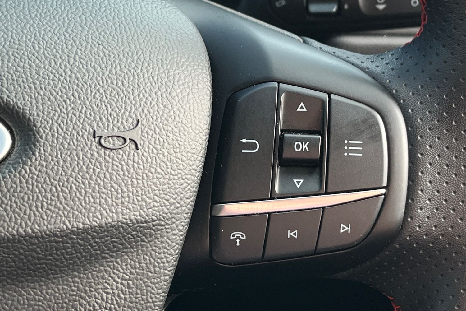 Ford KUGA Photo 38