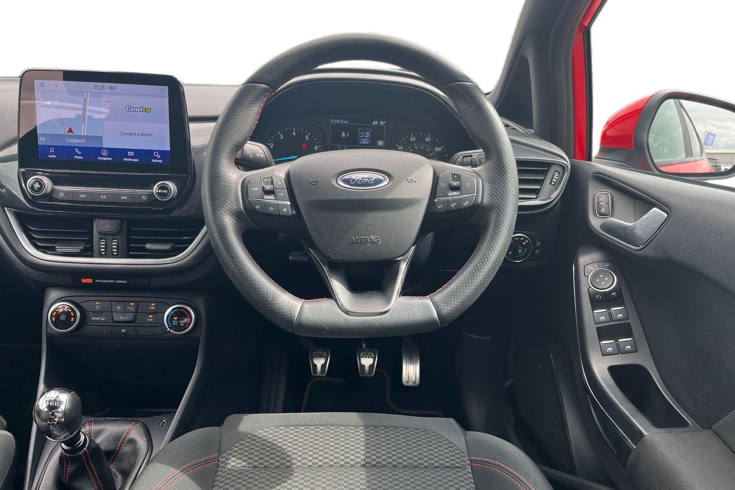 Ford FIESTA Photo 10