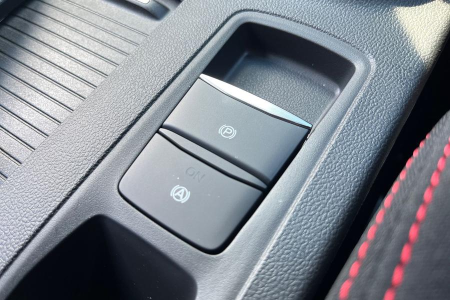 Ford Focus Photo autoimg-d3de5d74d8e5ec872999dbcdd7c847c1a5ef9221.jpg