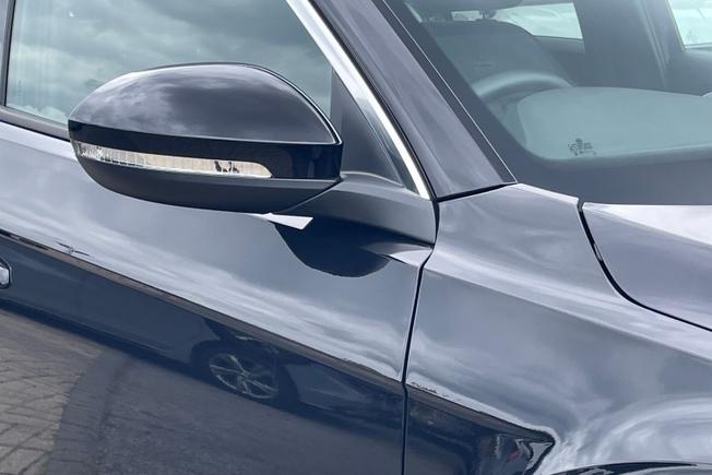 VOLKSWAGEN T-Roc Photo 20