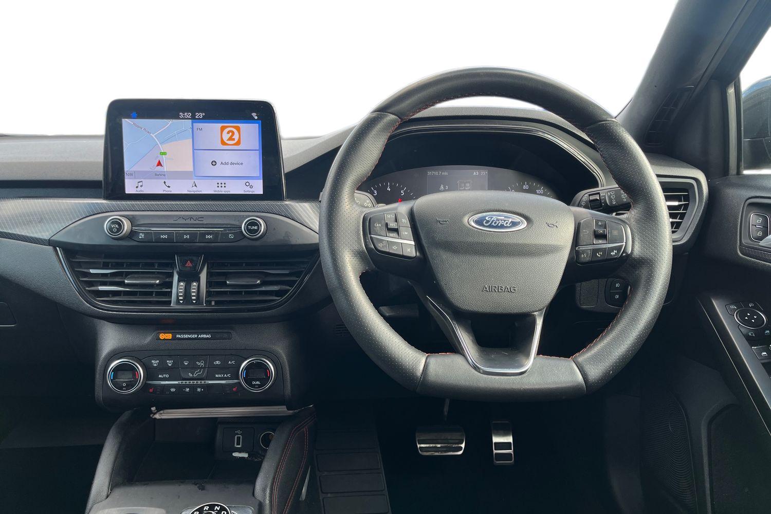 Ford FOCUS Photo 10