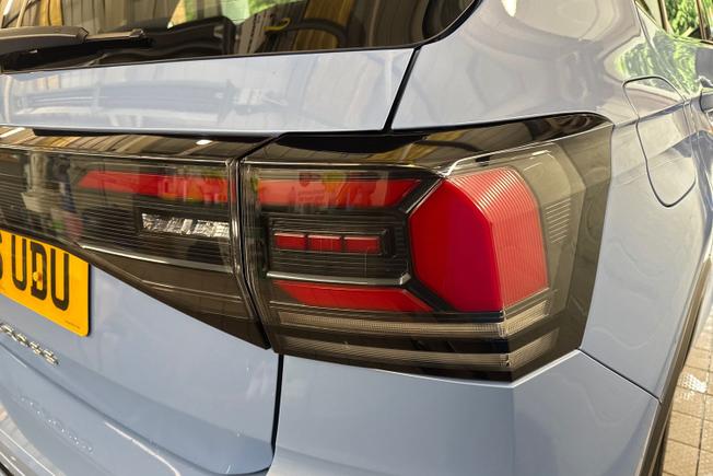 VOLKSWAGEN T-Cross Photo 18