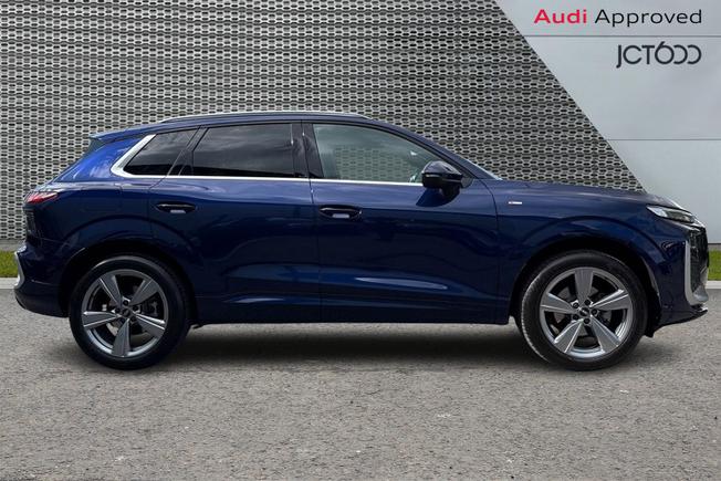AUDI Q3 Photo 4