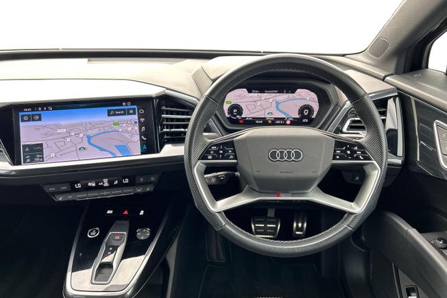 AUDI Q4 E-Tron Photo 11