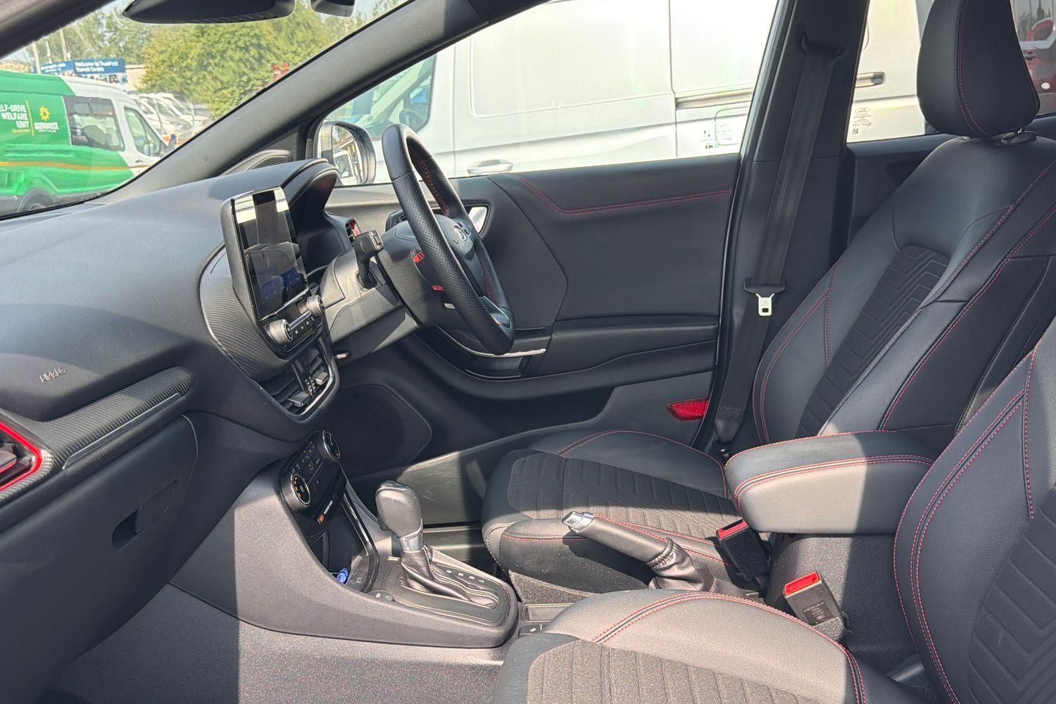 Ford Puma Photo 31