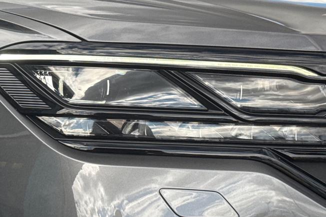 VOLKSWAGEN Touareg Photo 19