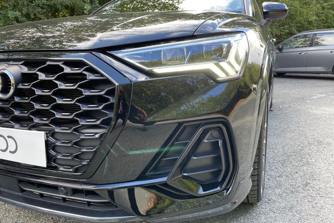 AUDI Q3 Photo 19